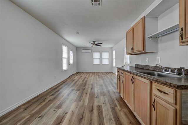 4512 SE 21st Street, Del City, OK 73115