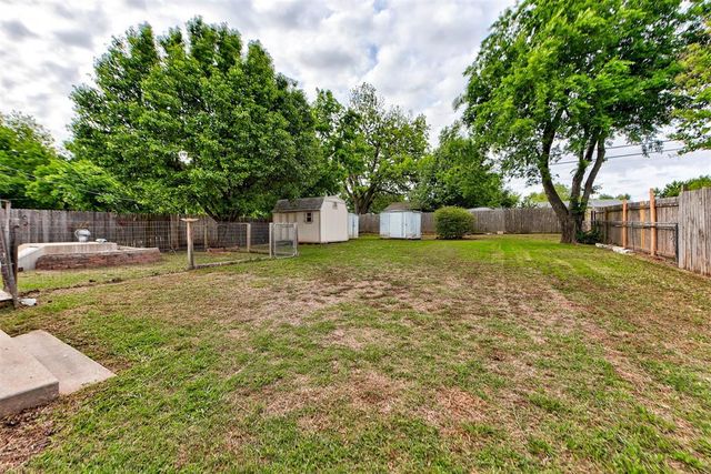 4512 SE 21st Street, Del City, OK 73115