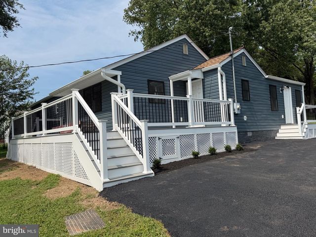 1516 WALNUT ST, Woodbridge, VA 22191