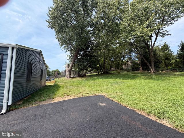1516 WALNUT ST, Woodbridge, VA 22191