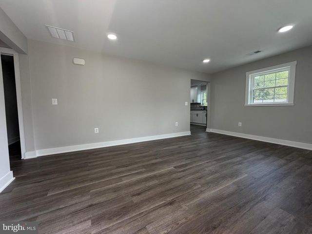 1516 WALNUT ST, Woodbridge, VA 22191
