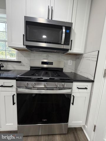 1516 WALNUT ST, Woodbridge, VA 22191