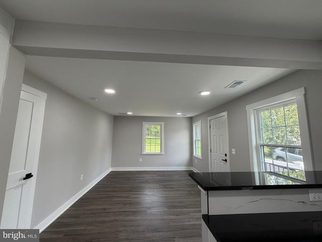 1516 WALNUT ST, Woodbridge, VA 22191