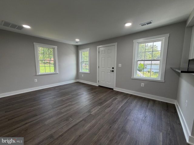 1516 WALNUT ST, Woodbridge, VA 22191