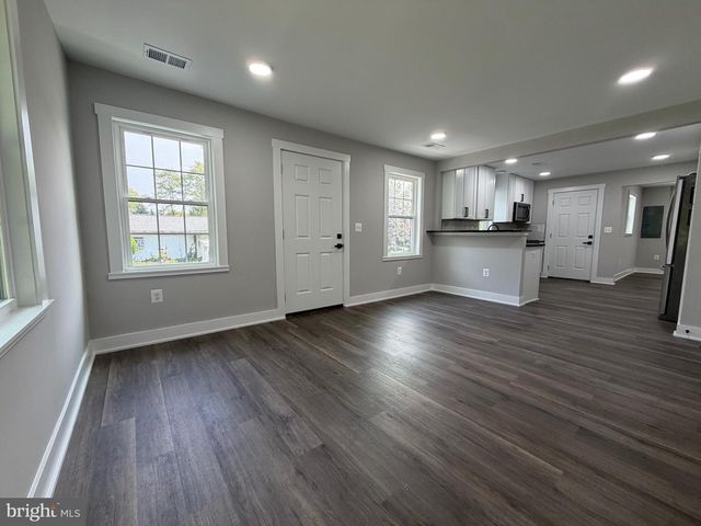 1516 WALNUT ST, Woodbridge, VA 22191