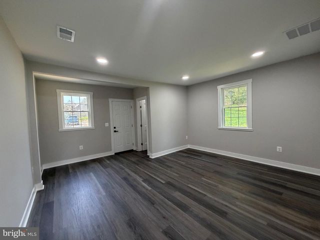 1516 WALNUT ST, Woodbridge, VA 22191