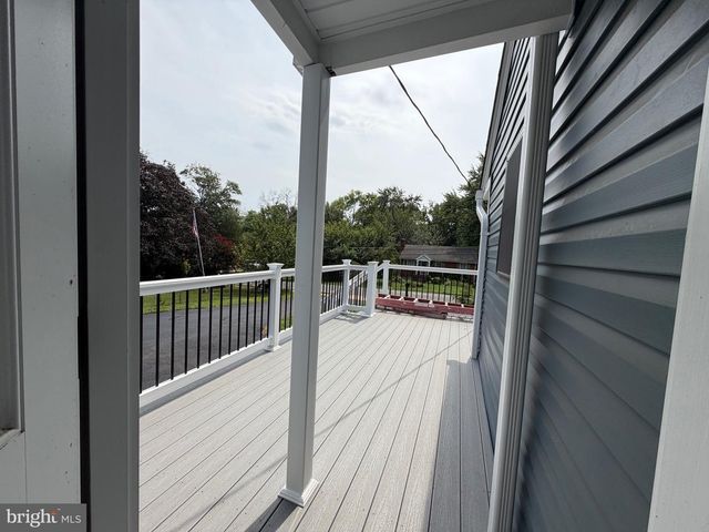 1516 WALNUT ST, Woodbridge, VA 22191