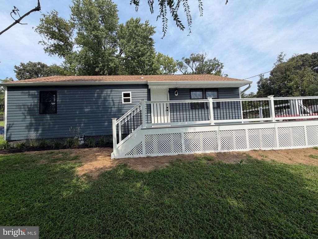 1516 WALNUT ST, Woodbridge, VA 22191