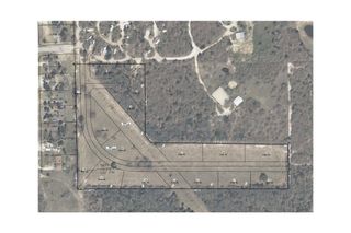 446 Las Lomas DR, Elgin, TX 78621