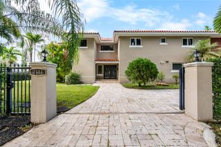 1543 Dorado Avenue, Coral Gables, FL 33146