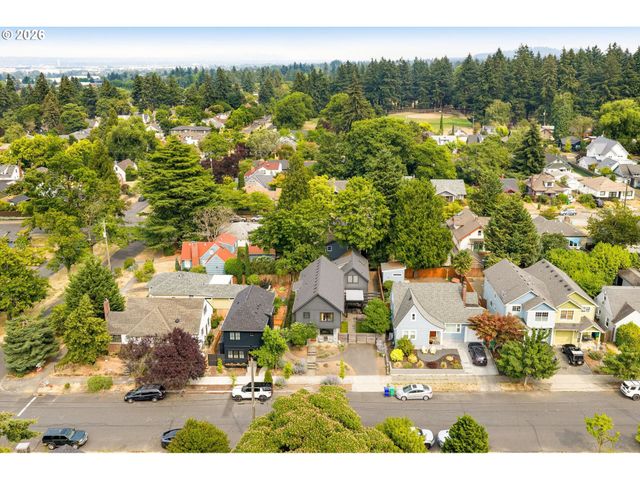 5934 Ne 16TH Ave, Portland, OR 97211