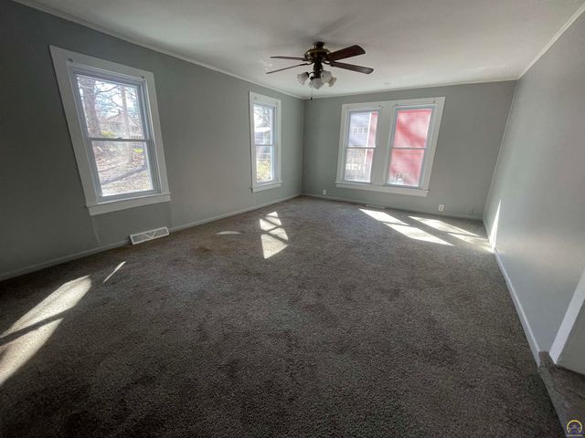 1530 West ST, Emporia, KS 66801