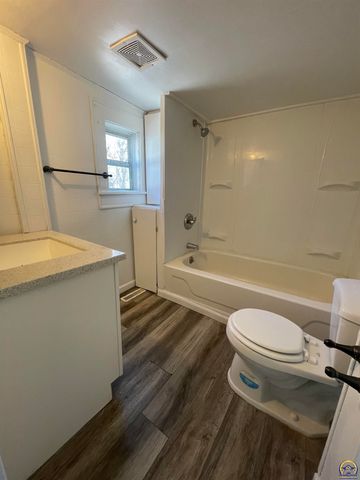 1530 West ST, Emporia, KS 66801