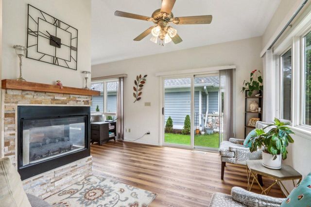 14048 W Waters Edge TRAIL, New Berlin, WI 53151