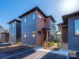 12 Leap Frog Park, Waynesville, NC 28786