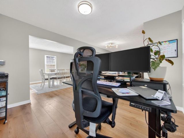 8713 Cox Road, West Chester, OH 45069