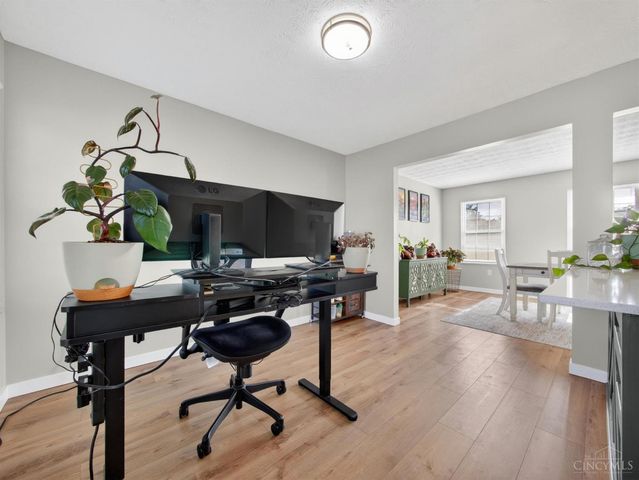 8713 Cox Road, West Chester, OH 45069