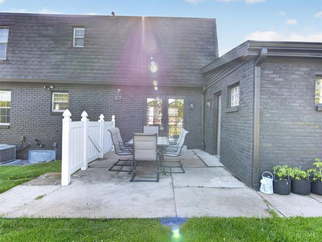 8713 Cox Road, West Chester, OH 45069