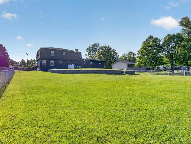 8713 Cox Road, West Chester, OH 45069