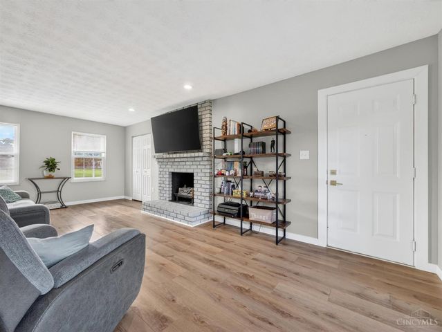 8713 Cox Road, West Chester, OH 45069