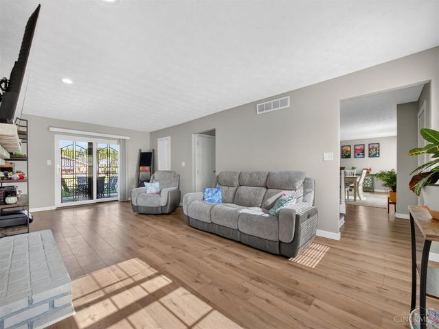 8713 Cox Road, West Chester, OH 45069