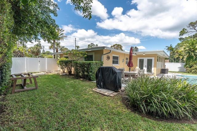 4801 SHORE ACRES BOULEVARD NE, St Petersburg, FL 33703