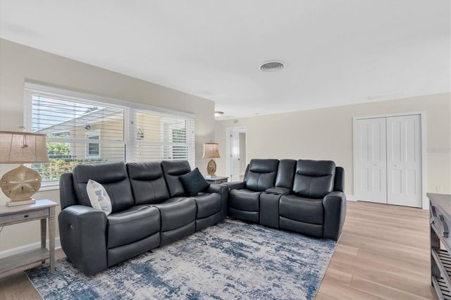 4801 SHORE ACRES BOULEVARD NE, St Petersburg, FL 33703