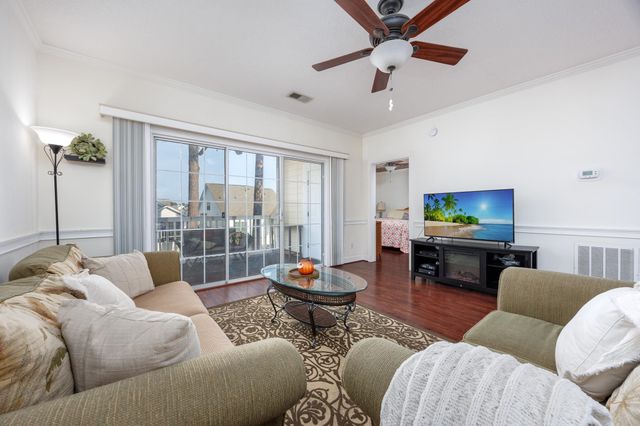 4149 Hibiscus Dr Apt 201, Little River, SC 29566
