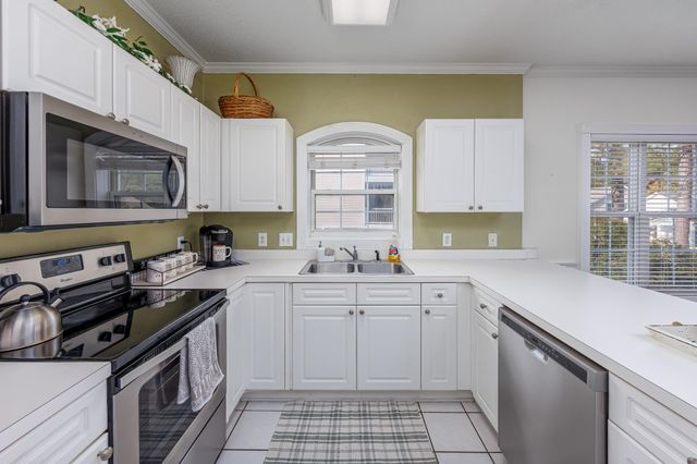 4149 Hibiscus Dr Apt 201, Little River, SC 29566