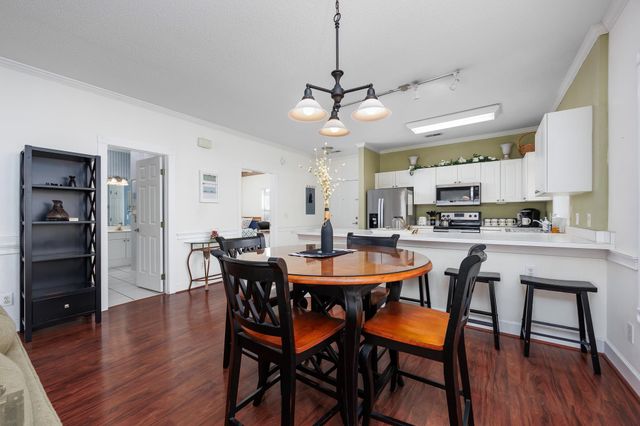 4149 Hibiscus Dr Apt 201, Little River, SC 29566