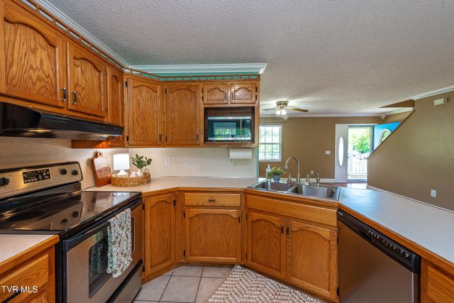 101 Kings Mountain Drive, Church Hill, TN 37642