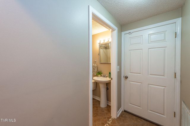 101 Kings Mountain Drive, Church Hill, TN 37642