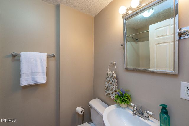 101 Kings Mountain Drive, Church Hill, TN 37642