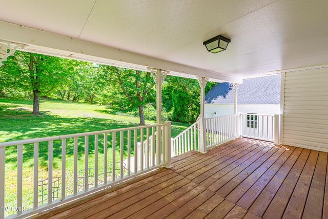 101 Kings Mountain Drive, Church Hill, TN 37642