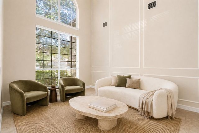9605 Corbe DR, Austin, TX 78726