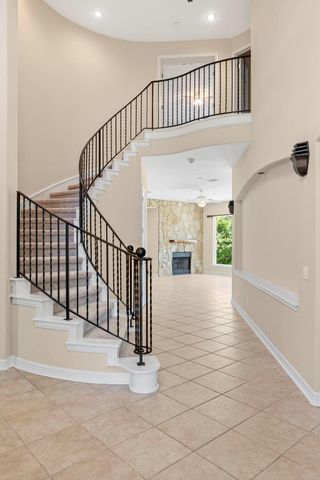 9605 Corbe DR, Austin, TX 78726