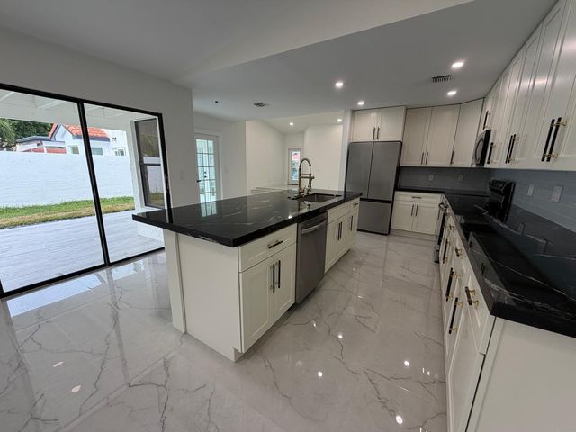 10688 San Bernardino Way, Boca Raton, FL 33428