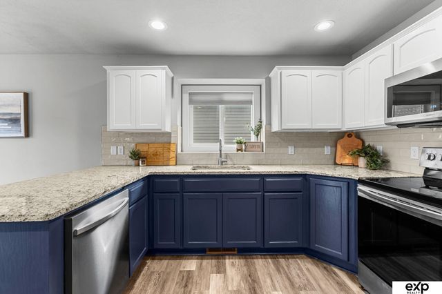 8109 S 162nd Street, Omaha, NE 68136