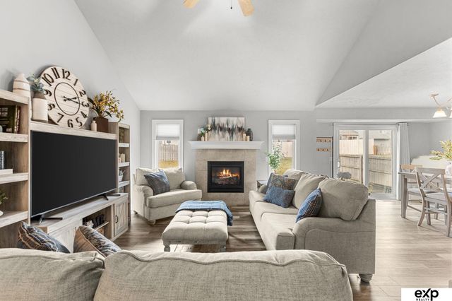 8109 S 162nd Street, Omaha, NE 68136