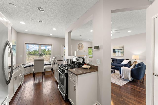 5091 Yuma Lane N, Plymouth, MN 55446