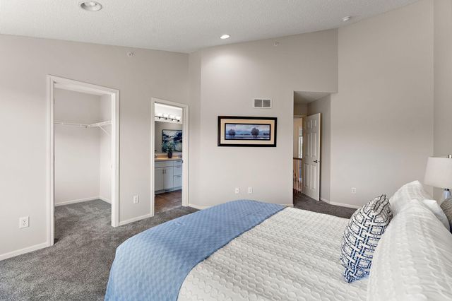 5091 Yuma Lane N, Plymouth, MN 55446