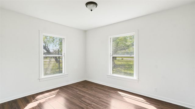 410 Clinton Park Street, Houston, TX 77029