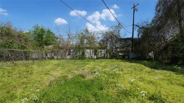 410 Clinton Park Street, Houston, TX 77029