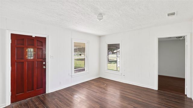 410 Clinton Park Street, Houston, TX 77029