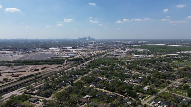 410 Clinton Park Street, Houston, TX 77029