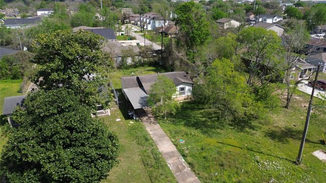 410 Clinton Park Street, Houston, TX 77029