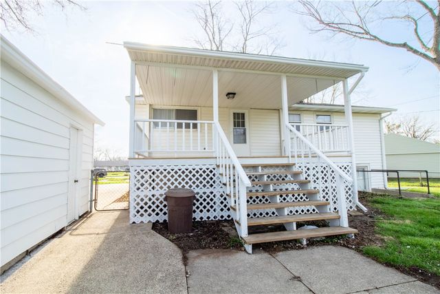 489 Caldwell Circle, Bethel Twp, OH 45344