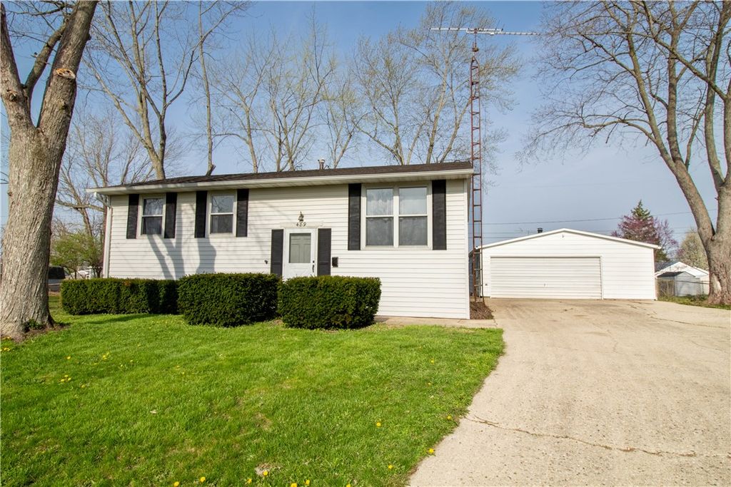 489 Caldwell Circle, Bethel Twp, OH 45344