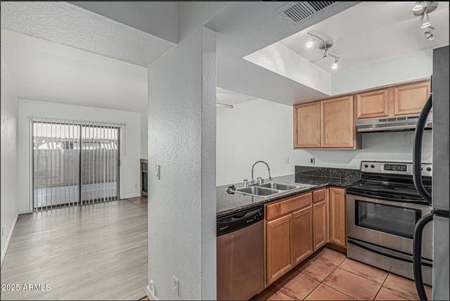 1065 W 1ST Street 102, Tempe, AZ 85281