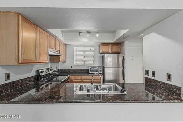 1065 W 1ST Street 102, Tempe, AZ 85281